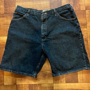 Mens Wrangler Jean shorts knee length